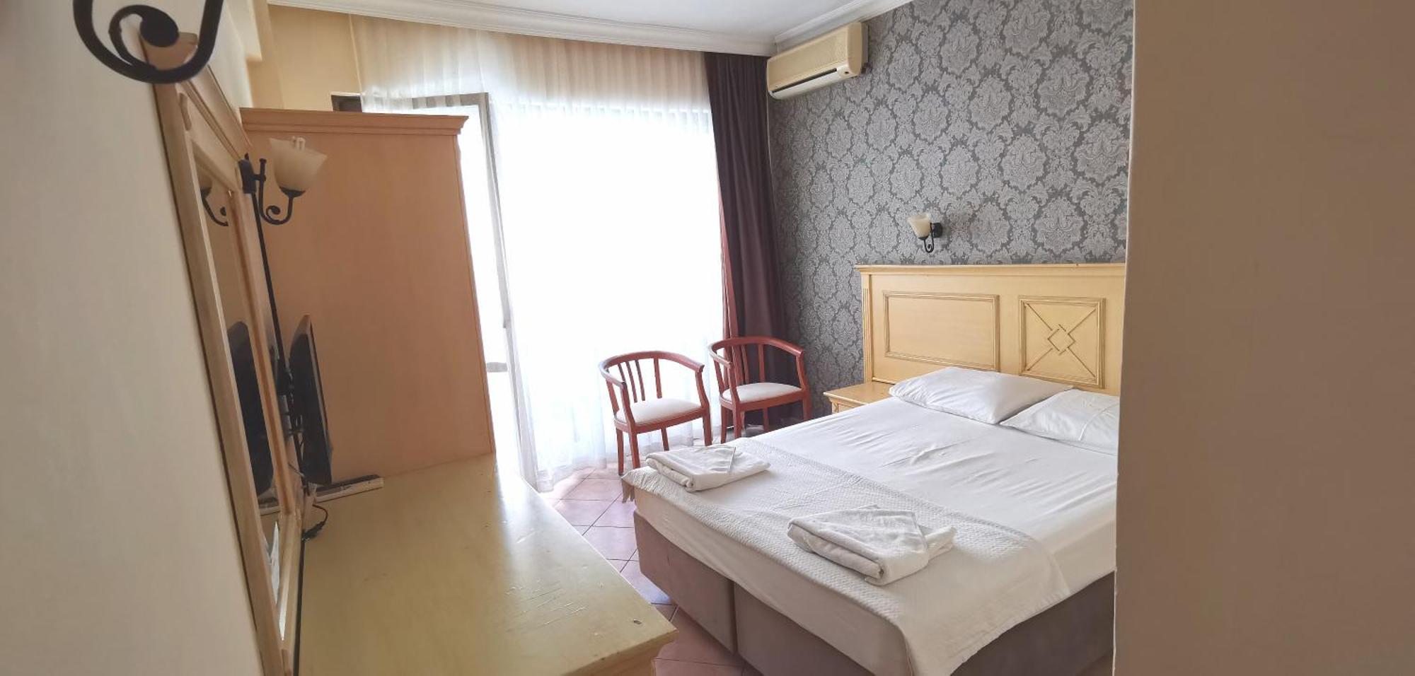 Intermar Hotel Marmaris Esterno foto